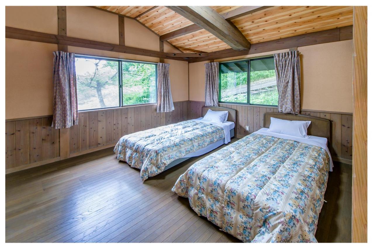 但馬長寿の郷　宿泊棟「夢」ロッジ Yabu  Buitenkant foto